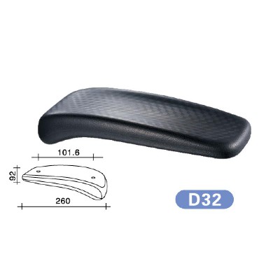 D32