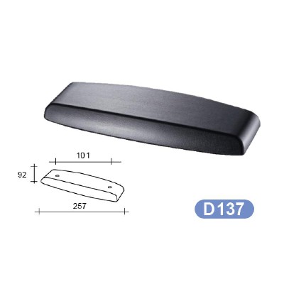 D137
